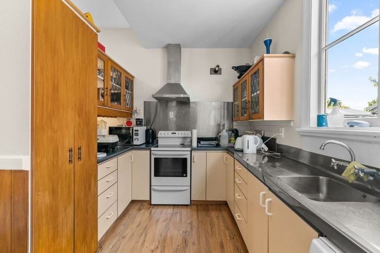 Photo of property in 102 Simeon Street, Spreydon, Christchurch, 8024