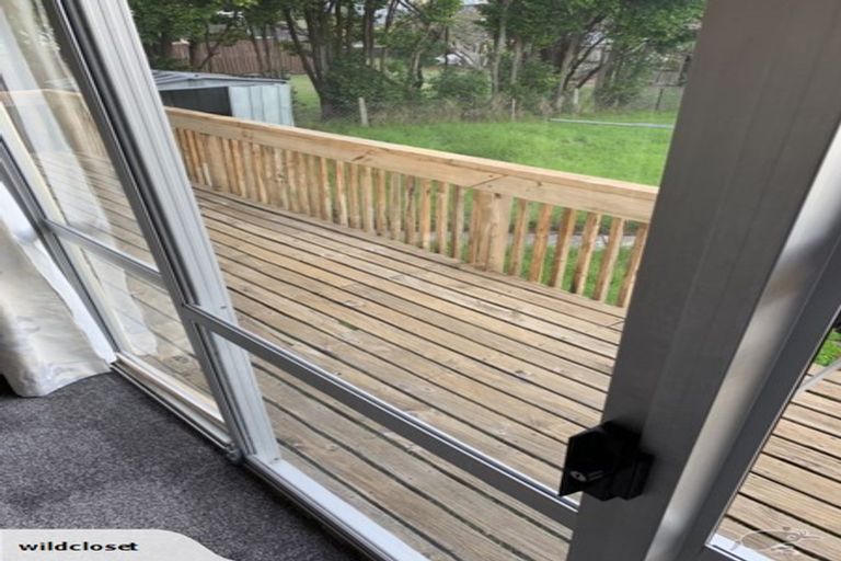 Photo of property in 92 Te Atatu Road, Te Atatu South, Auckland, 0610