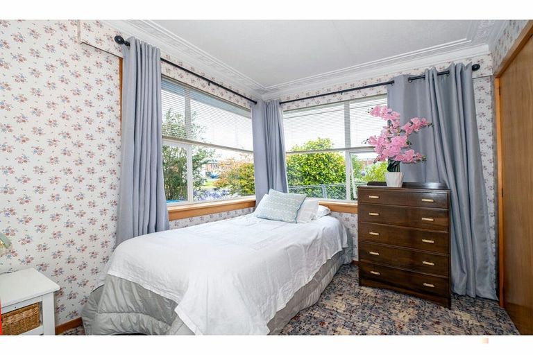 Photo of property in 1 Kennedy Crescent, Waimate, 7924