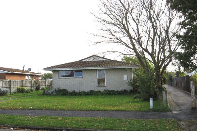 Photo of property in 9 La Perouse Place, Northcote, Christchurch, 8052