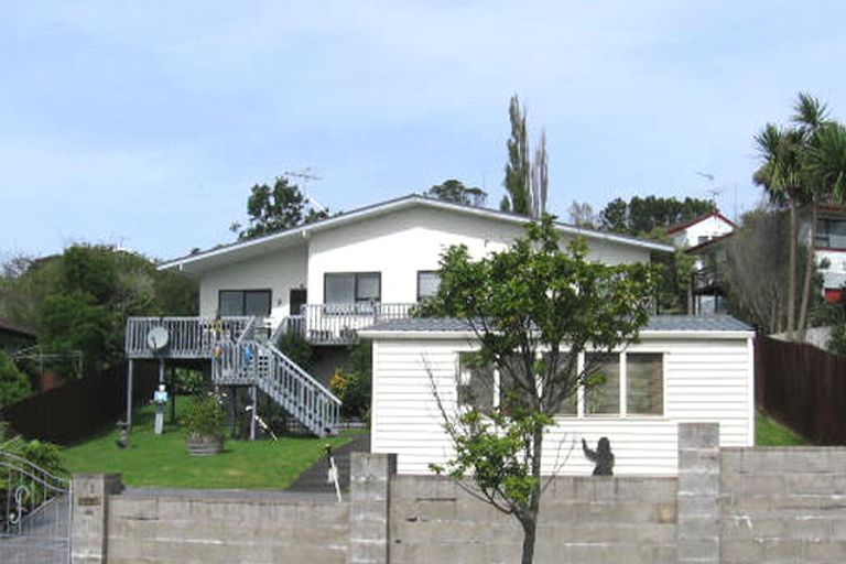 Photo of property in 12 Clearview Heights, Ranui, Auckland, 0612