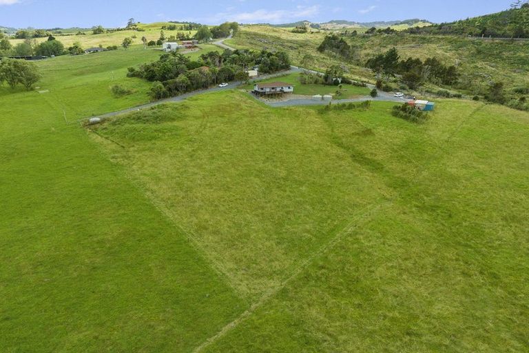 Photo of property in 60 Ross Road, Topuni, Wellsford, 0975
