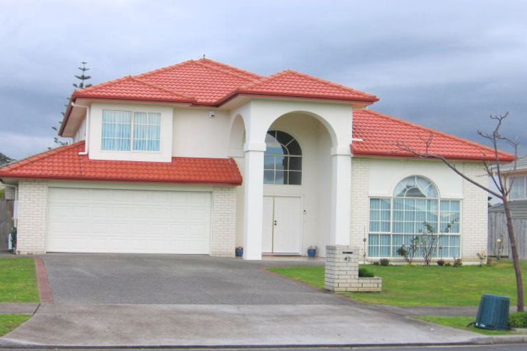 Photo of property in 42 Delmont Close, East Tamaki Heights, Auckland, 2016