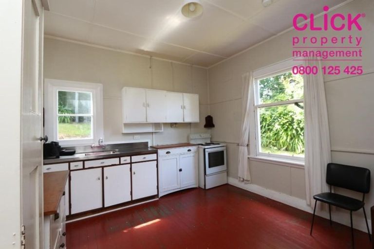 Photo of property in 12 Bewley Avenue, Macandrew Bay, Dunedin, 9014