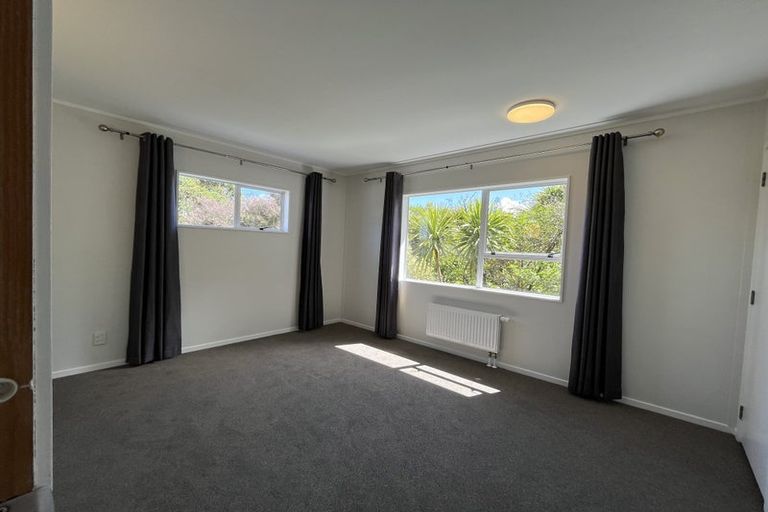 Photo of property in 25 Geoffrey Road, Torbay, Auckland, 0630