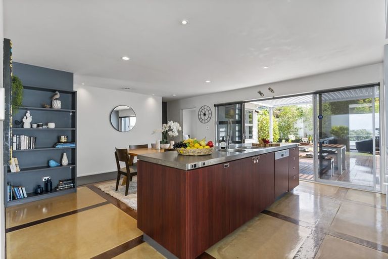 Photo of property in 1/67 Gulf View Road, Murrays Bay, Auckland, 0630