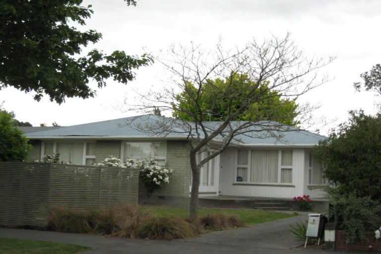 Photo of property in 9 Burnside Crescent, Burnside, Christchurch, 8053