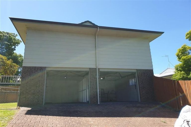 Photo of property in 6 Everglade Drive, Goodwood Heights, Auckland, 2105