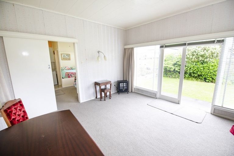 Photo of property in 9 Cassino Crescent, Onekawa, Napier, 4110