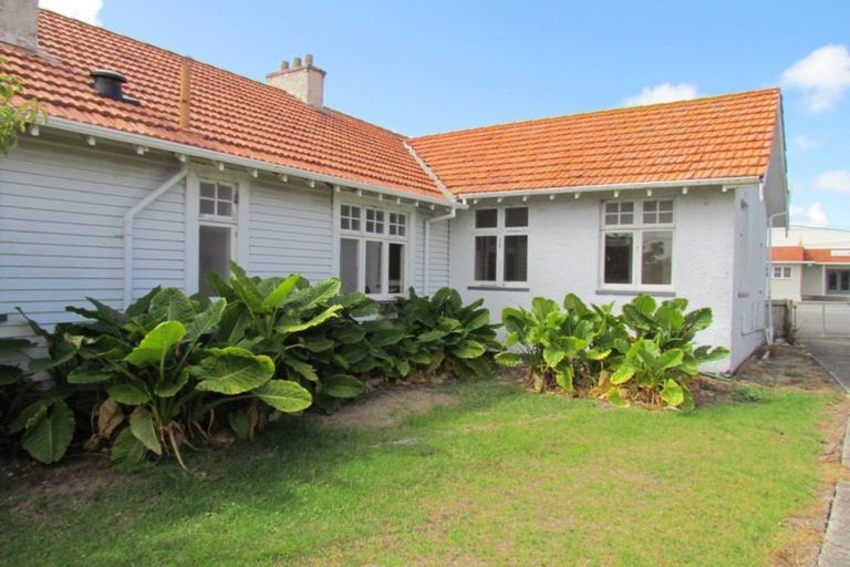 Photo of property in 14 Ruawai Wharf Road, Ruawai, 0530