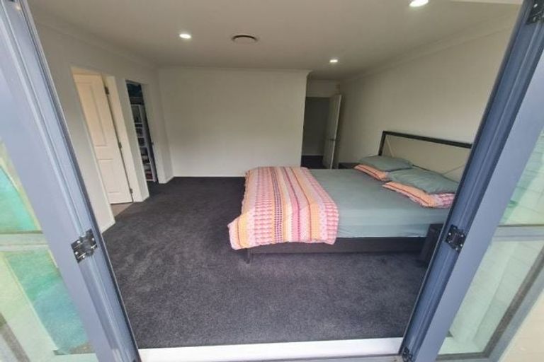 Photo of property in 47 Staithes Drive North, Whitby, Porirua, 5024