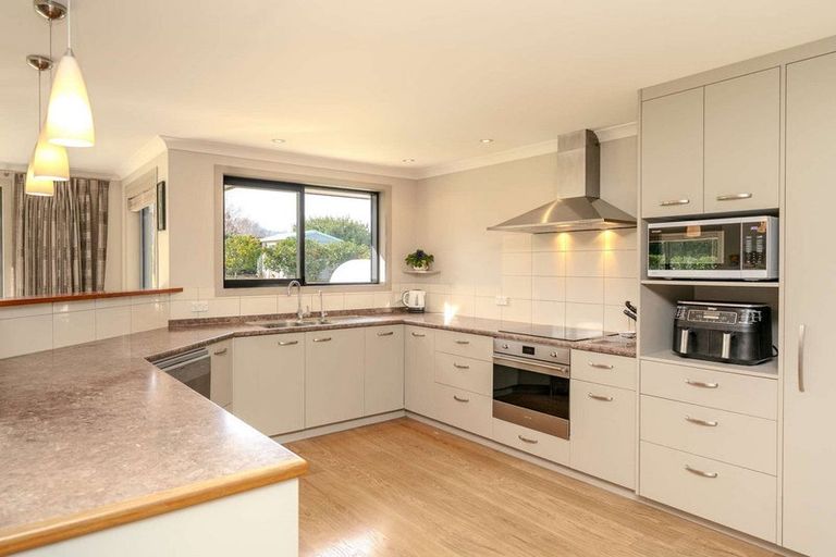 Photo of property in 22 Edkins Road, Kerikeri, 0230