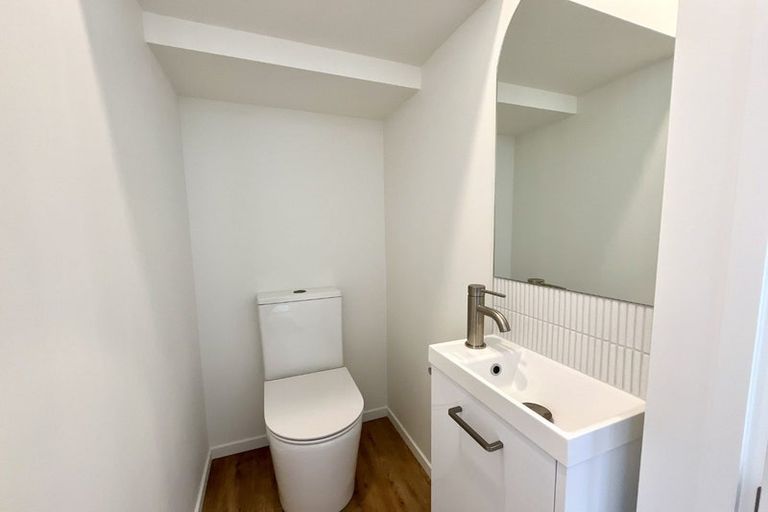 Photo of property in 2/23 Woodville Street, Edgeware, Christchurch, 8013