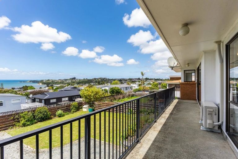 Photo of property in 17 Tara Place, Snells Beach, 0920