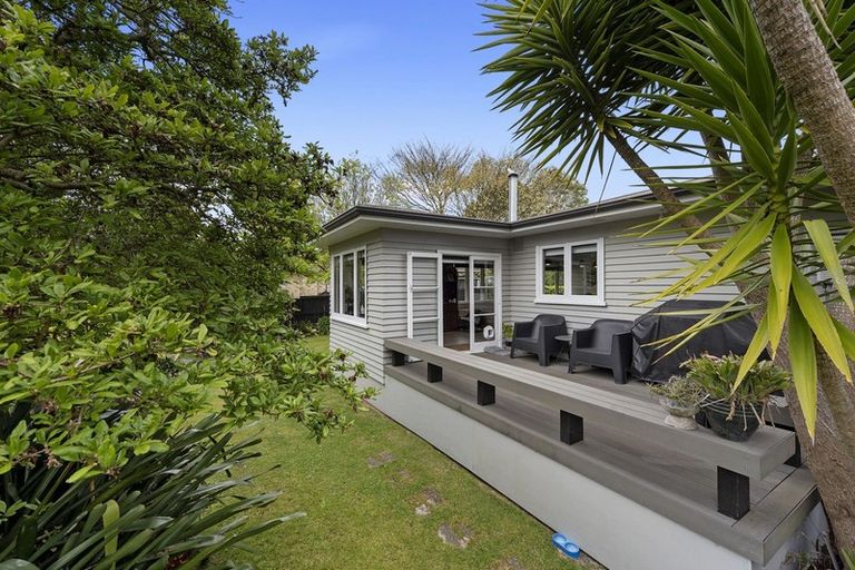 Photo of property in 77 Insoll Avenue, Enderley, Hamilton, 3214