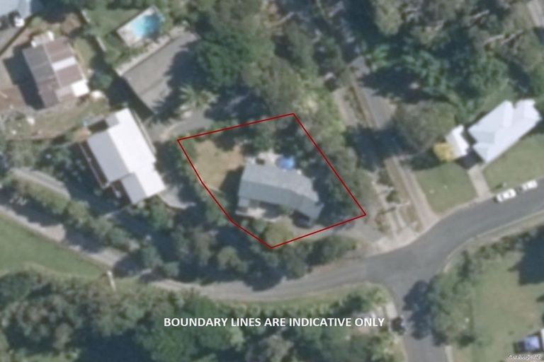 Photo of property in 99 Yorke Road, Haruru, 0204