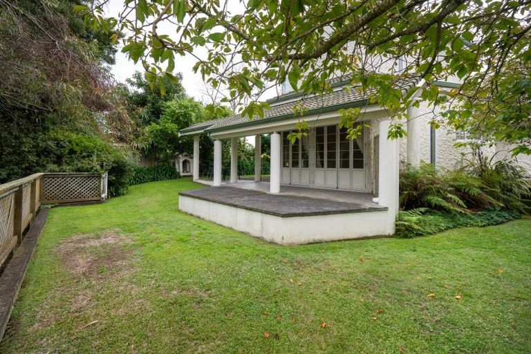 Photo of property in 26 Tauroa Road, Havelock North, 4130