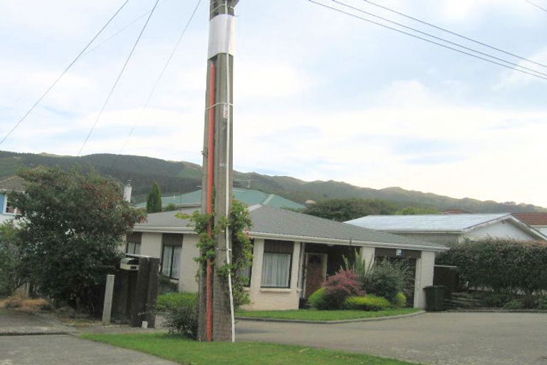 Photo of property in 21a Cecil Road, Tawa, Wellington, 5028