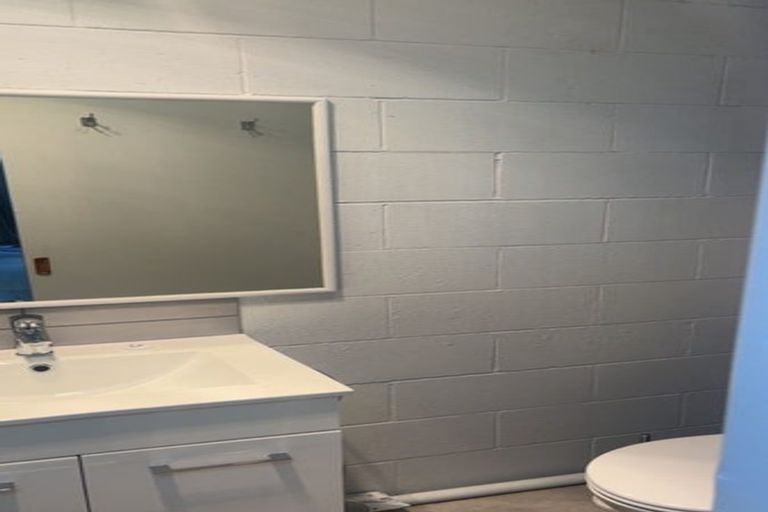 Photo of property in 107 Ryder Crescent, Levin, 5510