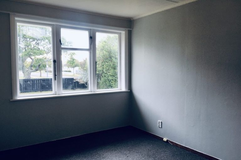 Photo of property in 32 Cardiff Street, Awapuni, Palmerston North, 4412