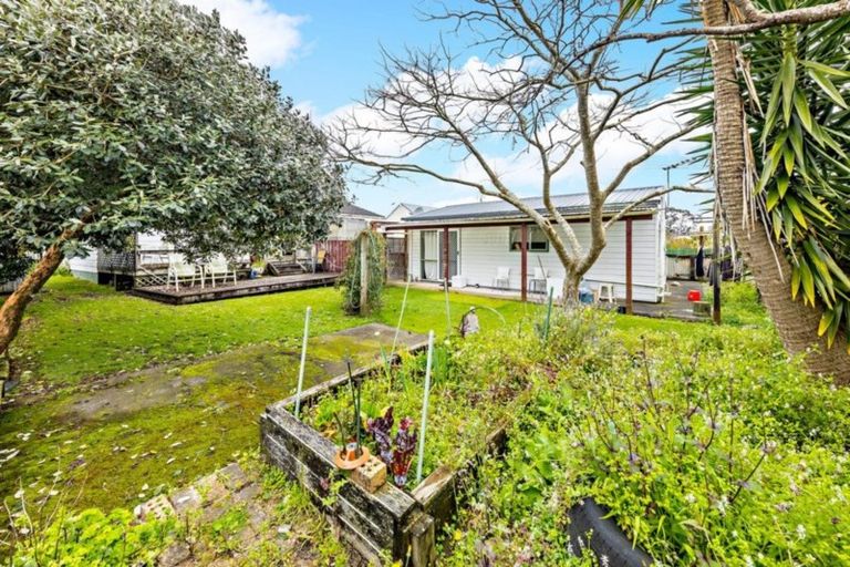 Photo of property in 440 Porchester Road, Randwick Park, Auckland, 2105