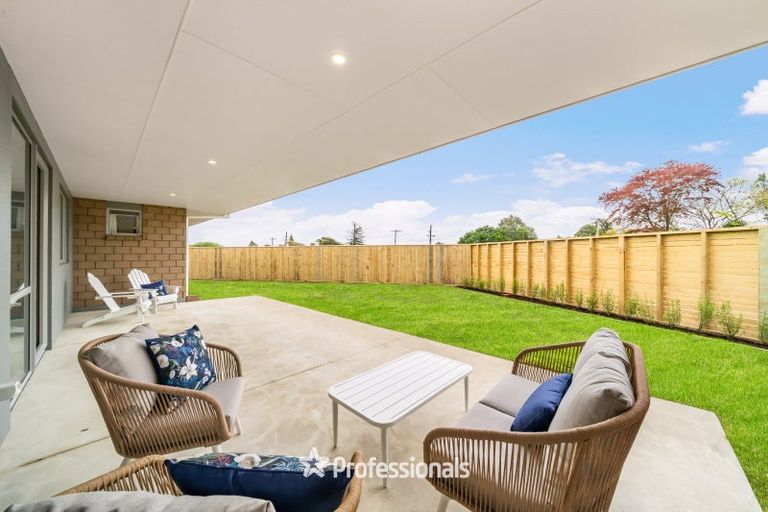 Photo of property in 3-9 Seddon Street, Waikanae, 5036