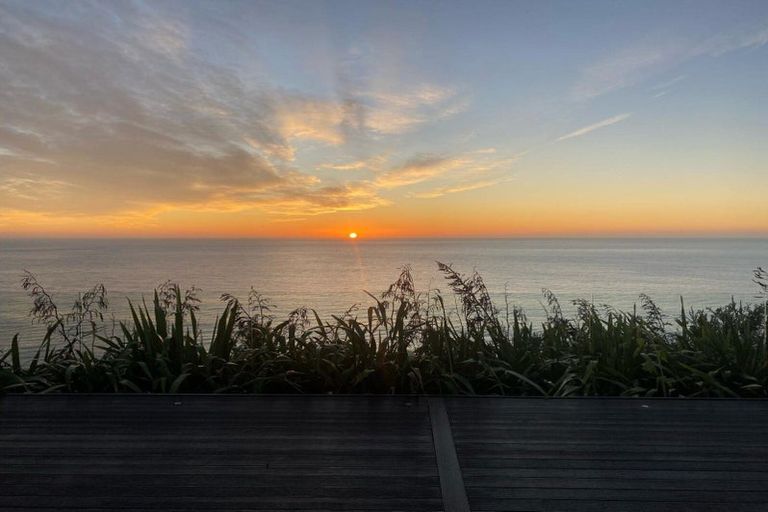 Photo of property in 132 Priestley Terrace, Bluff Hill, Napier, 4110