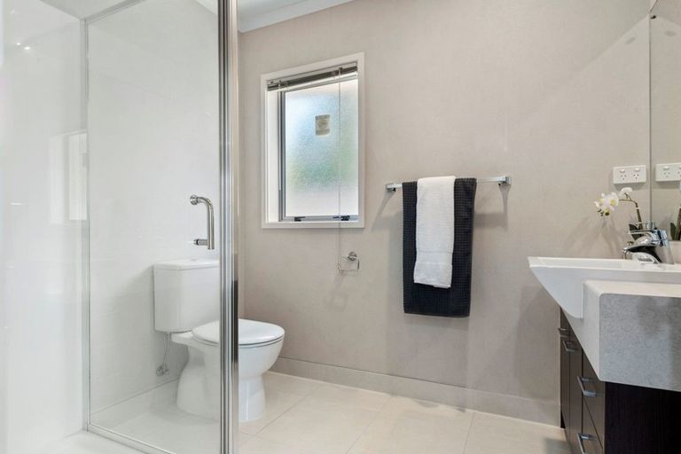 Photo of property in 13 Amapur Place, Flat Bush, Auckland, 2019