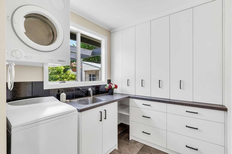 Photo of property in 130a Cook Street, West End, Palmerston North, 4410