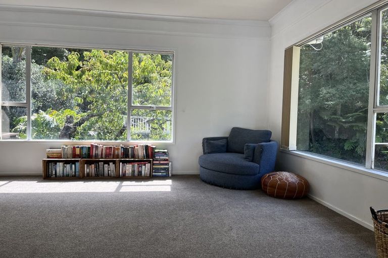 Photo of property in 318 Huia Road, Titirangi, Auckland, 0604