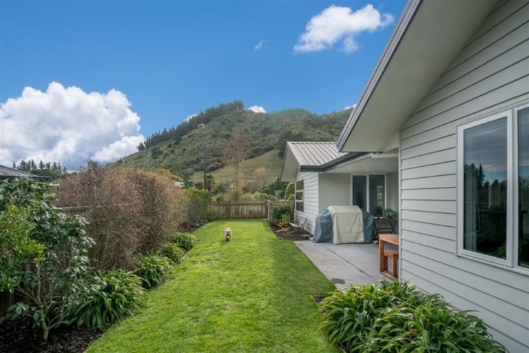 Photo of property in 4 Saddleback Road, Todds Valley, Nelson, 7071