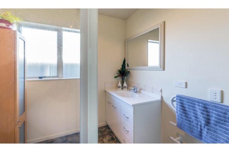 Photo of property in Rivertown Villas, 150 Williams Street, Kaiapoi, 7630