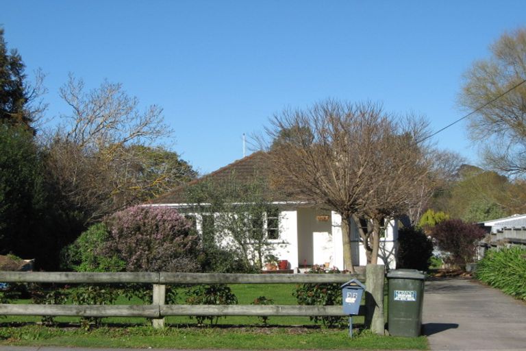 Photo of property in 32 Palmerston Road, Havelock North, 4130