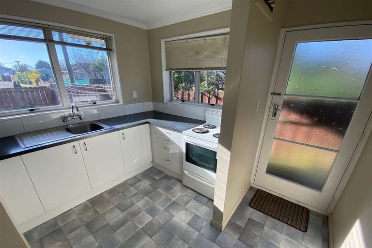 Photo of property in 1/46 Prestons Road, Redwood, Christchurch, 8051