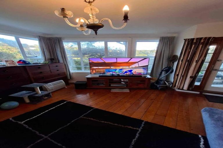 Photo of property in 44 Cluny Road, Plimmerton, Porirua, 5026