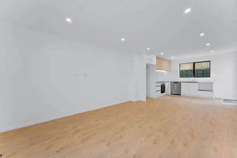Photo of property in 19d Vida Place, Howick, Auckland, 2014