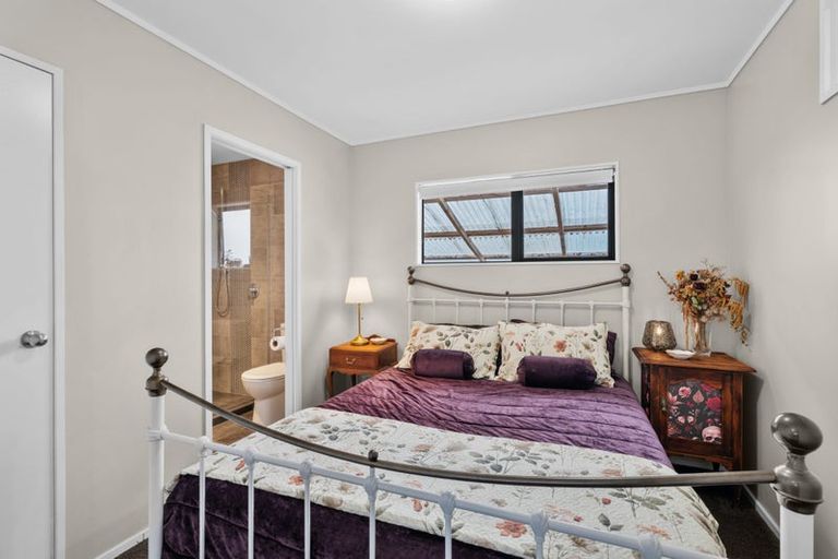 Photo of property in 86 Whites Road, Whitford, Howick, 2571