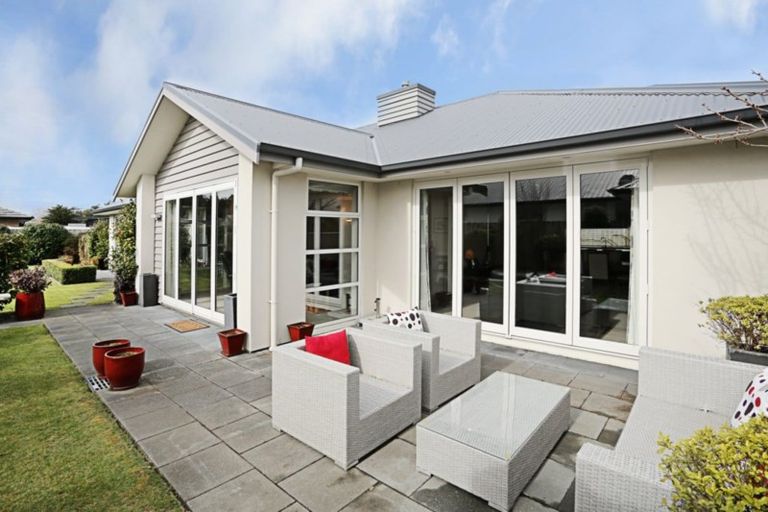 Photo of property in 10 Northside Drive, Waikiwi, Invercargill, 9810