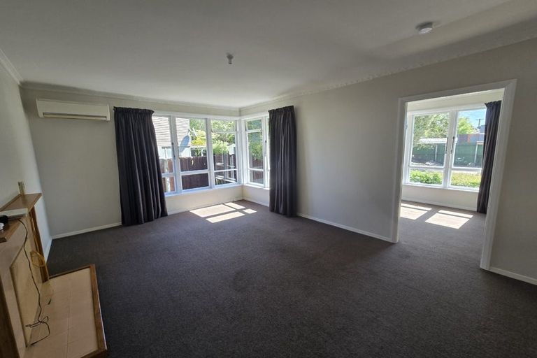 Photo of property in 37 Flay Crescent, Burnside, Christchurch, 8053