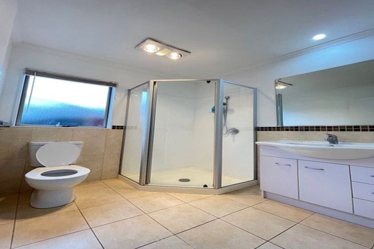 Photo of property in 43 Clover Drive, Henderson, Auckland, 0610