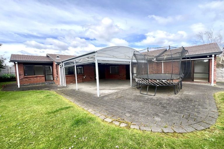 Photo of property in 9 West Fairway, Golflands, Auckland, 2013