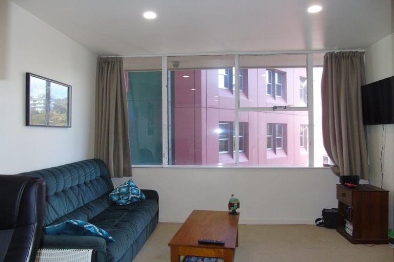 Photo of property in Terrace Tower Apartments, 6c/126 The Terrace, Wellington Central, Wellington, 6011