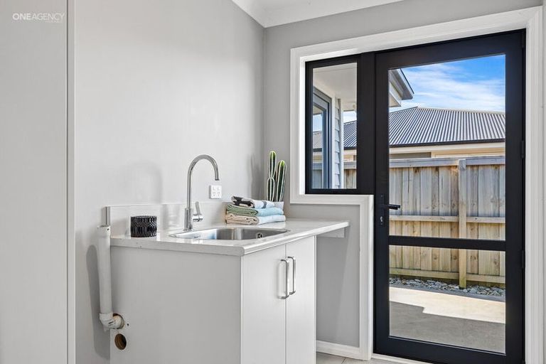 Photo of property in 75 Kippenberger Avenue, Rangiora, 7400
