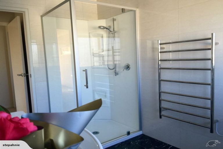 Photo of property in 127 West Hoe Heights, Orewa, 0931