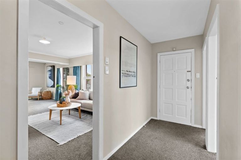 Photo of property in 25 Greenhurst Street, Sockburn, Christchurch, 8042