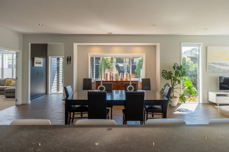 Photo of property in 8 Petrel Close, Paraparaumu Beach, Paraparaumu, 5032