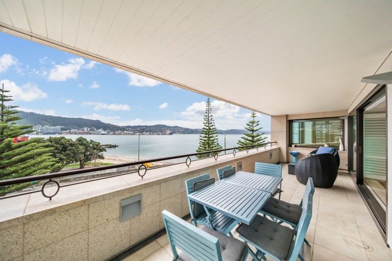 Photo of property in 6/166 Oriental Parade, Oriental Bay, Wellington, 6011