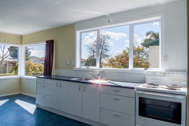 Photo of property in 6 Rimu Street, Edgecumbe, 3120