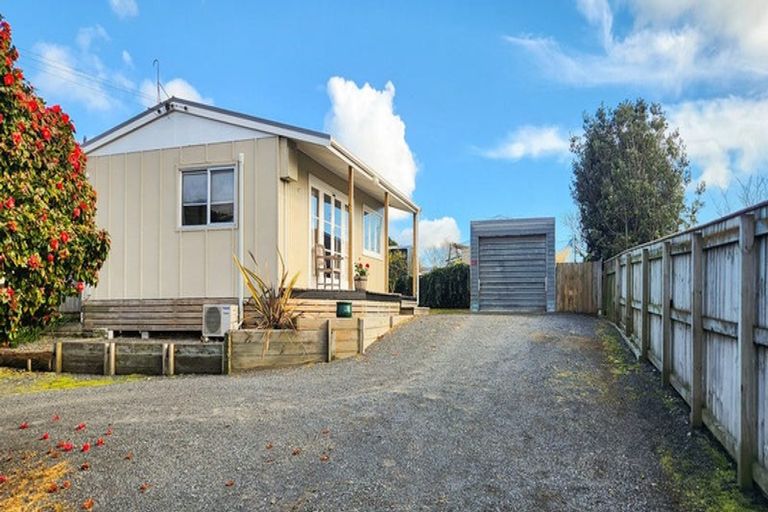 Photo of property in 47 Gray Avenue, Paraparaumu Beach, Paraparaumu, 5032