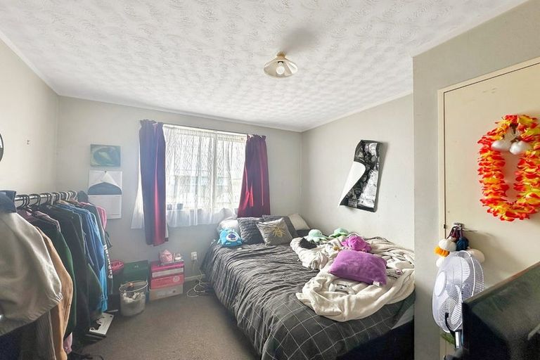 Photo of property in 33 Raupo Street, Castlecliff, Whanganui, 4501